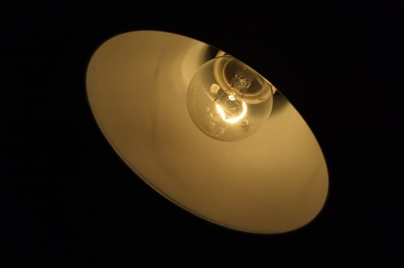 Photo Decorative shell shape wall light for bathroom