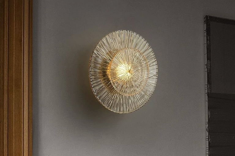 Retro Metal Layered Glass Disc Wall Lamp: A Vintage-Inspired Lighting Option